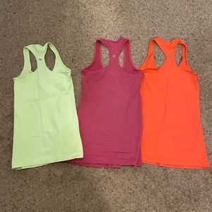 Lululemon tanks
